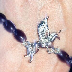 Silver Pegasus Unicorn on Purplish Cat’s-Eye beads NWOT in original box unworn